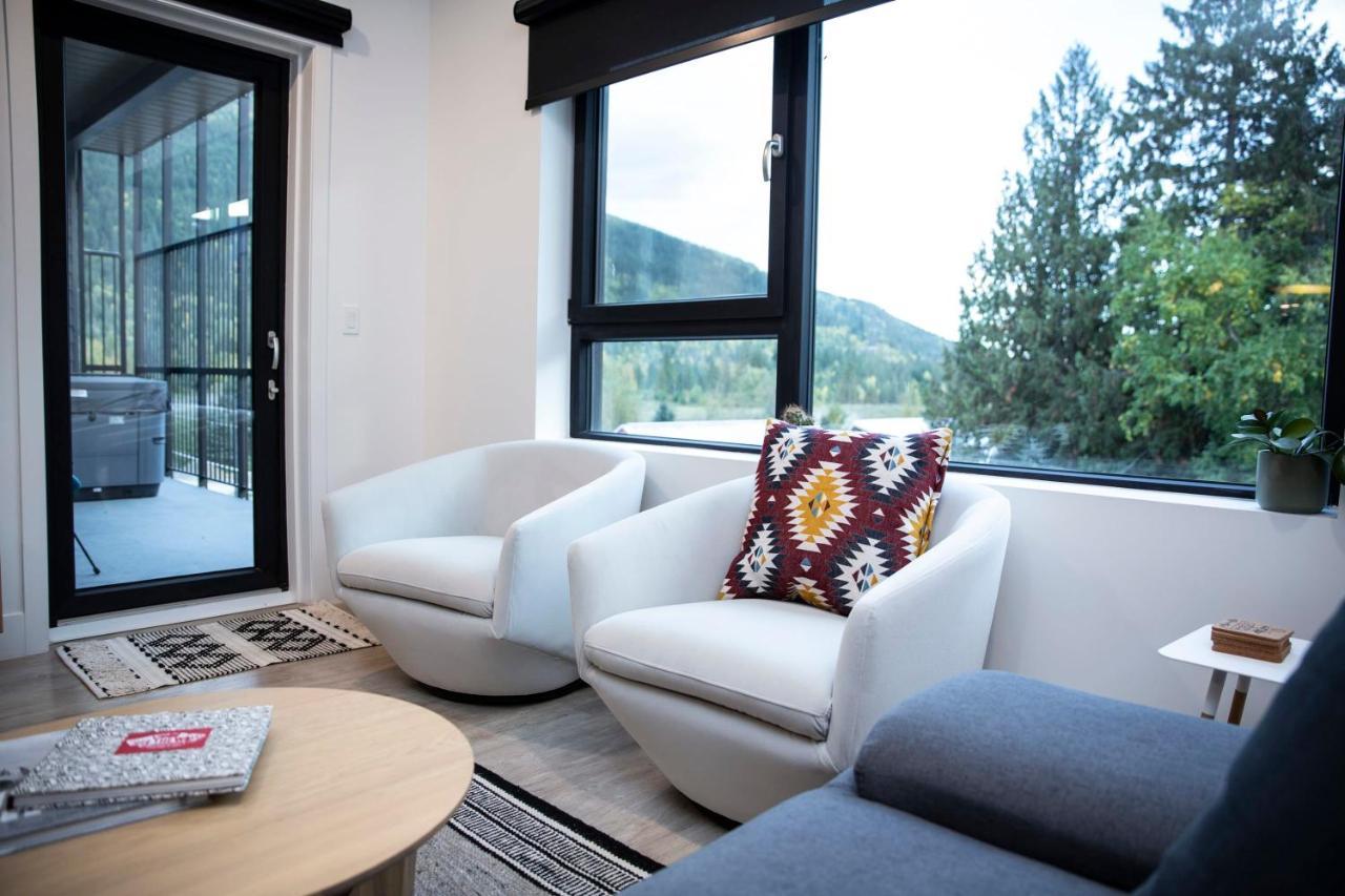 Le Refuge - Revelstoke Condo With Hot Tub Εξωτερικό φωτογραφία